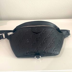 Glam-aholic Fanny Pack by Mia Ray